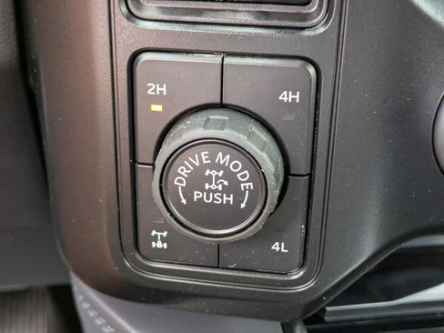 New 2026 Ford F250 Platinum w/ Tremor Off-Road Package AWD/4WD image 25