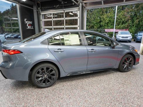 New 2026 Toyota Corolla SE w/ SE Premium Package image 4