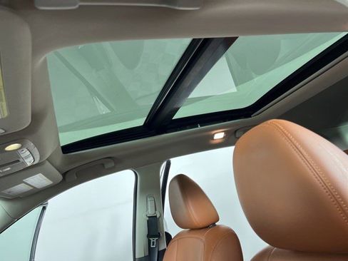Used 2019 Nissan Rogue SL w/ Premium Package FWD image 29
