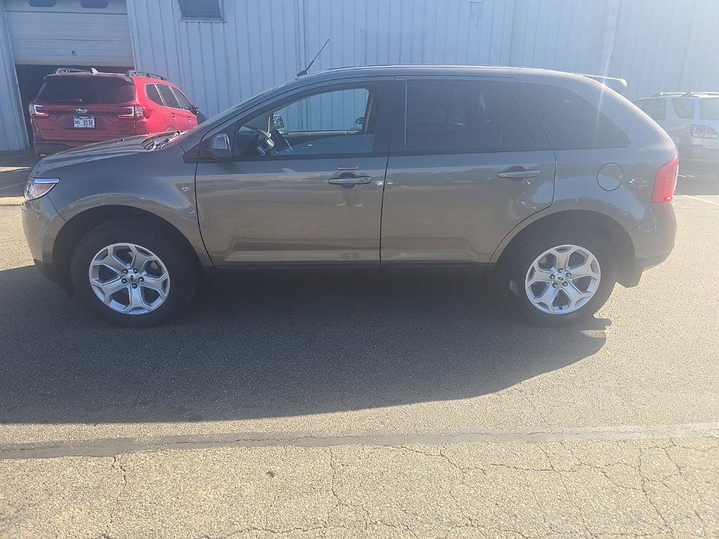 Used 2014 Ford Edge SEL w/ Equipment Group 204A FWD image 4