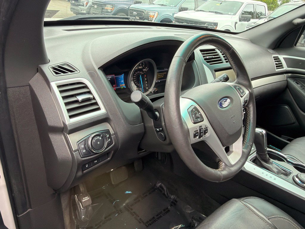 Used 2015 Ford Explorer Sport w/ Equipment Group 401A AWD/4WD image 22
