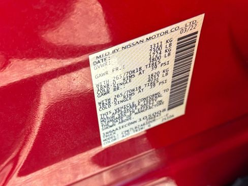 Used 2022 Nissan Titan SV image 54