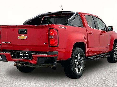 Used 2018 Chevrolet Colorado LT w/ LT Convenience Package AWD/4WD image 2