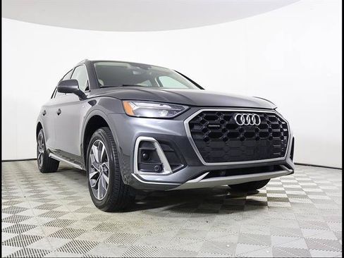 Used 2022 Audi Q5 2.0T Premium Plus AWD/4WD image 2
