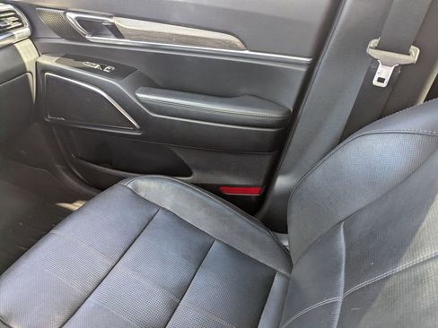 Used 2021 Kia Telluride SX image 12