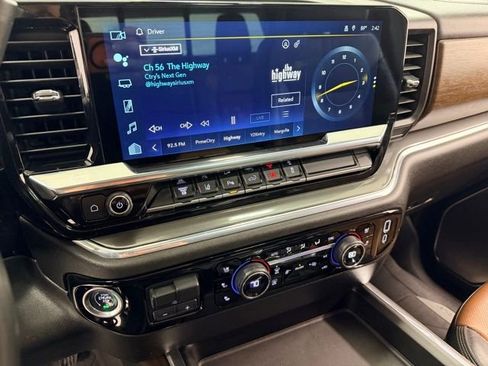 Certified 2024 Chevrolet Silverado 3500 High Country w/ High Country Premium Package image 14