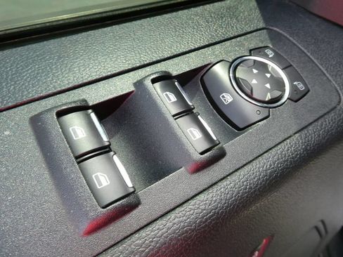 Used 2019 Ford F150 XLT w/ Equipment Group 302A Luxury AWD/4WD image 23
