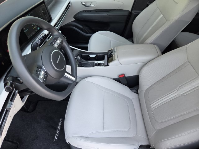 Used 2026 Hyundai Tucson SEL Plus FWD image 16
