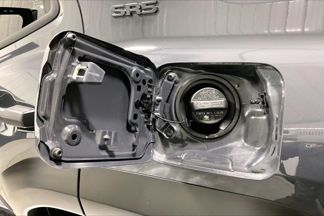 Certified 2025 Toyota 4Runner SR5 AWD/4WD image 43