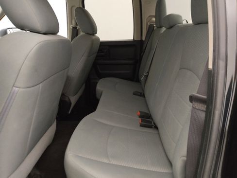 Used 2018 RAM 1500 Express image 18