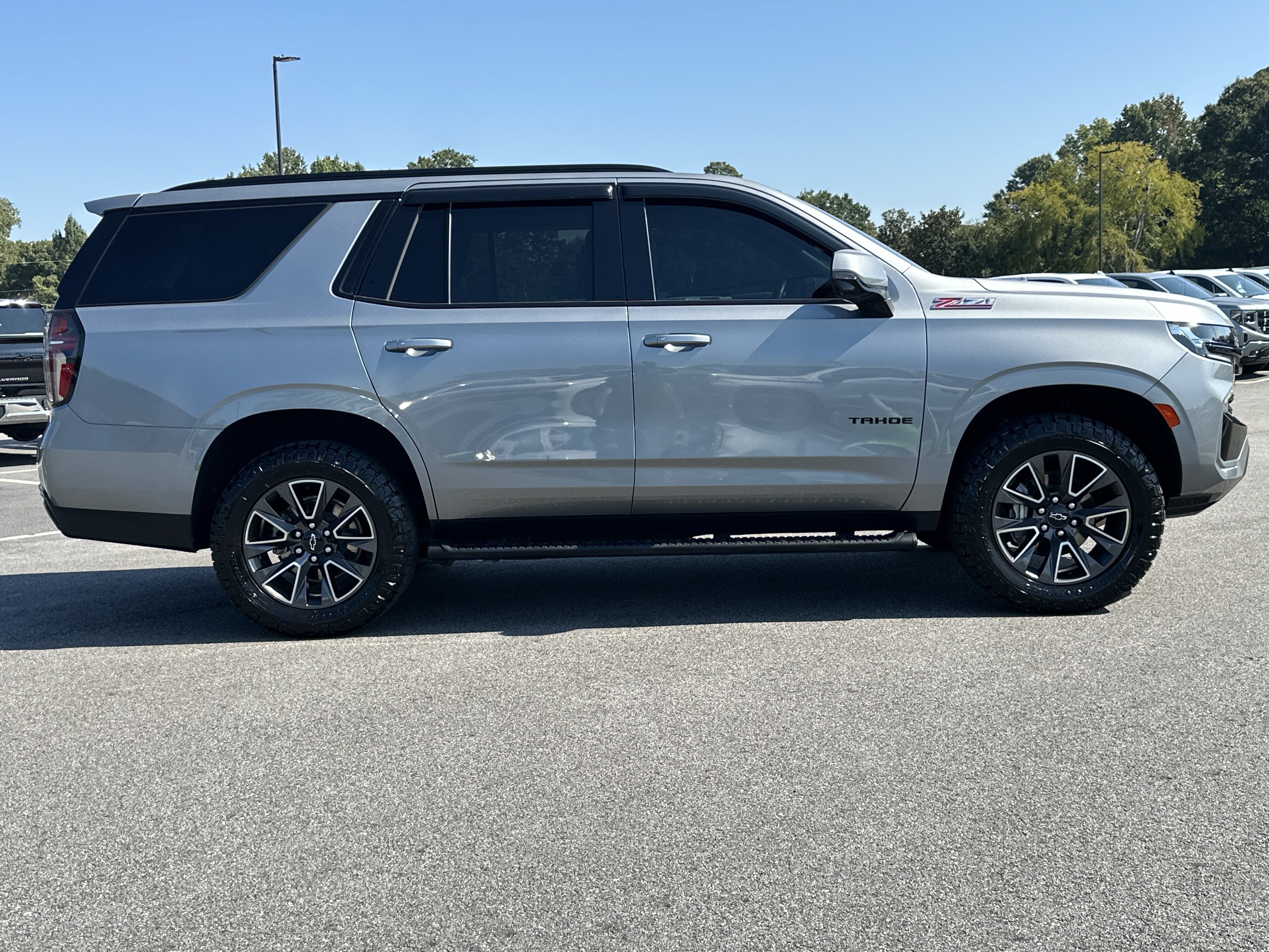 Certified 2023 Chevrolet Tahoe Z71 w/ Luxury Package AWD/4WD image 4