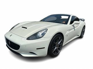 Used 2014 Ferrari California RWD video 1