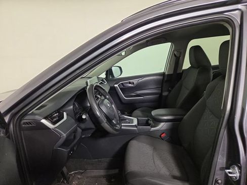 Used 2024 Toyota RAV4 XLE FWD image 12
