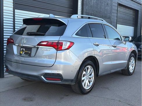 Used 2017 Acura RDX AWD w/ Technology Package image 3