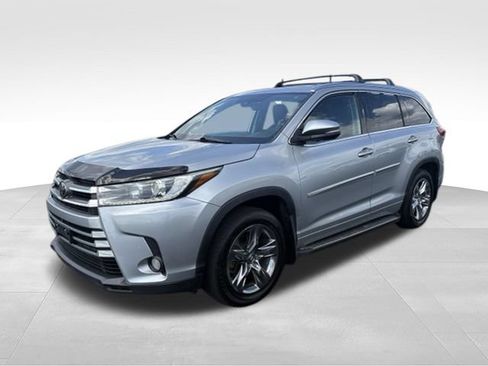 Used 2018 Toyota Highlander Limited AWD/4WD image 9