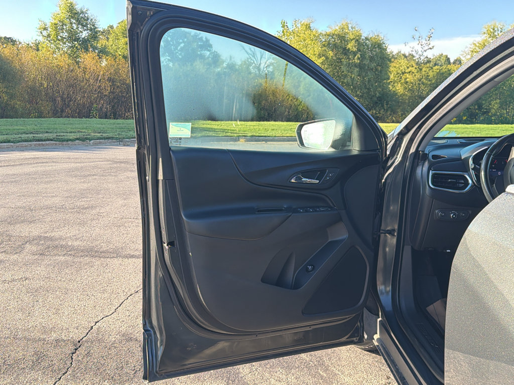 Used 2020 Chevrolet Equinox LT AWD/4WD image 10