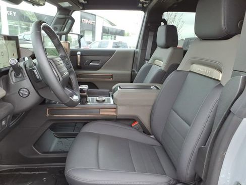 New 2025 GMC Hummer EV 2X AWD/4WD image 12