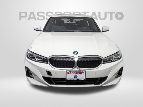 Used 2025 BMW 330i xDrive Sedan w/ Convenience Package image 9