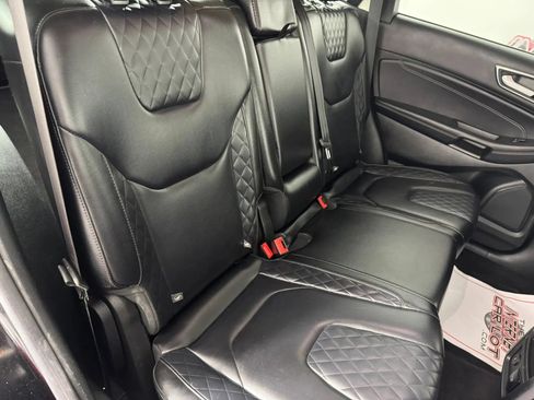 Used 2023 Ford Edge Titanium AWD/4WD image 35