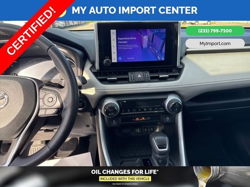 Used 2024 Toyota RAV4 XLE Premium image 19
