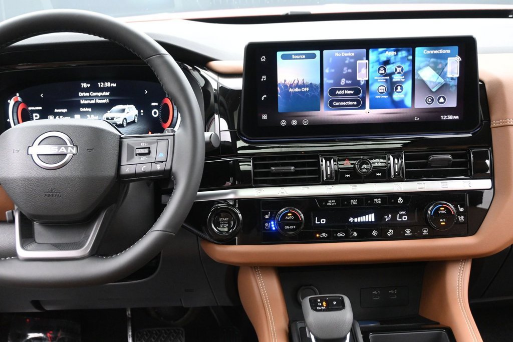 New 2026 Nissan Pathfinder Platinum AWD/4WD image 13
