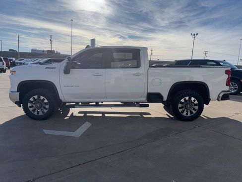 Used 2024 Chevrolet Silverado 2500 LT image 7