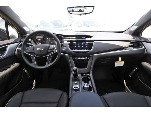 New 2026 Cadillac XT5 Premium Luxury w/ Driver Assist Package FWD image 9