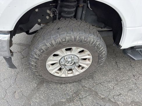 Used 2021 Ford F250 XL w/ STX Appearance Package image 23