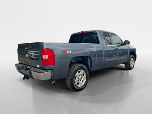 Used 2007 Chevrolet Silverado 1500 LT w/ 1LT Convenience Package RWD image 4
