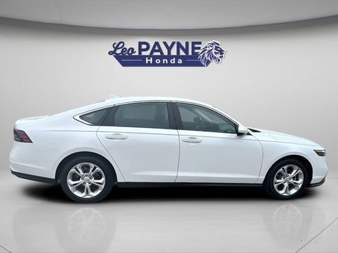 Certified 2025 Honda Accord LX image 9