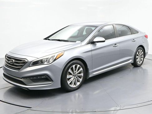 Used 2016 Hyundai Sonata Sport w/ Option Group 02 FWD image 3