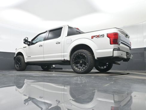 Used 2019 Ford F150 Platinum w/ Equipment Group 701A Luxury AWD/4WD image 28