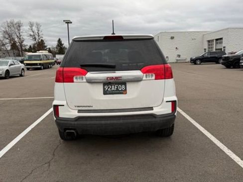 Used 2017 GMC Terrain SLE image 9