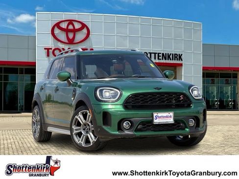 Used 2023 MINI Cooper Countryman S FWD image 1