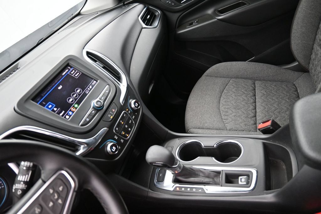 Used 2024 Chevrolet Equinox LT AWD/4WD image 18