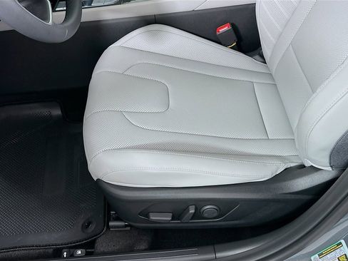 New 2026 Hyundai Elantra Limited image 20