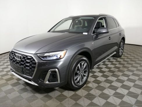 Used 2023 Audi Q5 2.0T Premium Plus w/ Premium Plus Package AWD/4WD image 7