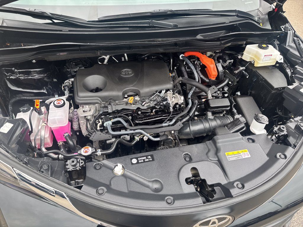 Used 2026 Toyota Sienna XLE AWD/4WD image 45