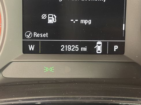 Used 2023 Chevrolet TrailBlazer RS FWD image 5