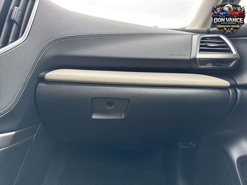 Used 2023 Subaru Forester Limited image 25