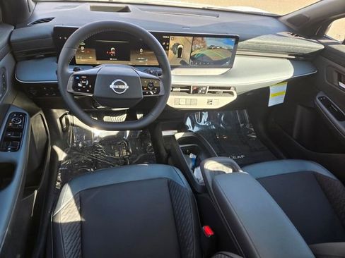 New 2026 Nissan Leaf Platinum+ w/ Cargo Package (Platinum+) image 6