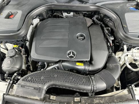 Used 2022 Mercedes-Benz GLC 300 4MATIC image 13