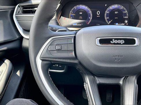 New 2026 Jeep Grand Cherokee L 4WD image 6