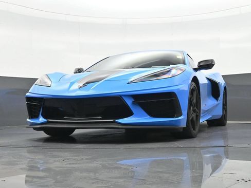 Used 2024 Chevrolet Corvette Stingray Coupe w/ Z51 Performance Package RWD image 30