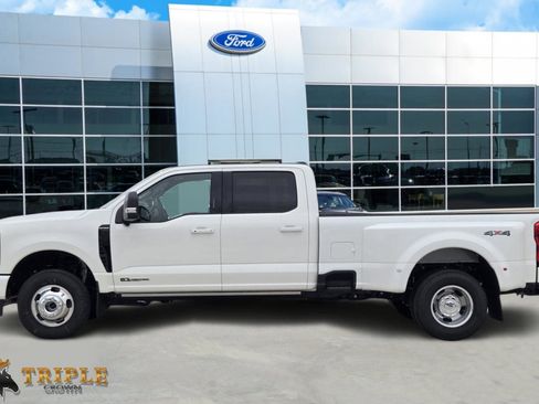 New 2026 Ford F350 Platinum AWD/4WD image 3