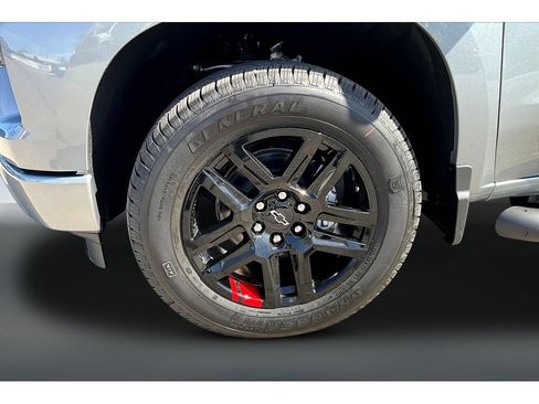 New 2026 Chevrolet Silverado 1500 RST w/ Redline Edition AWD/4WD image 13