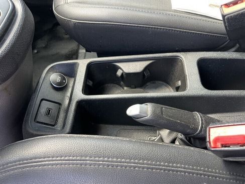 Used 2019 Ford Transit Connect XL FWD image 19