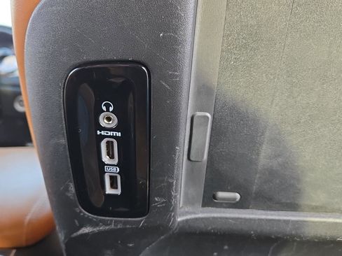 Used 2021 Chrysler Pacifica Pinnacle image 55