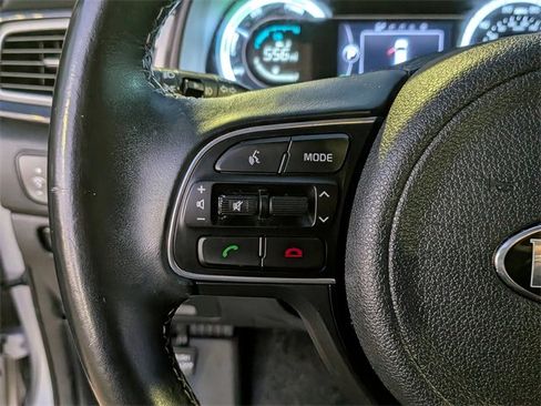 Used 2019 Kia Niro S Touring image 18
