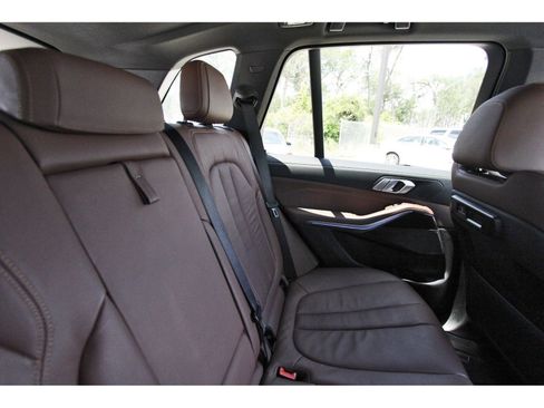 Used 2019 BMW X5 xDrive40i w/ Premium Package 2 AWD/4WD image 14